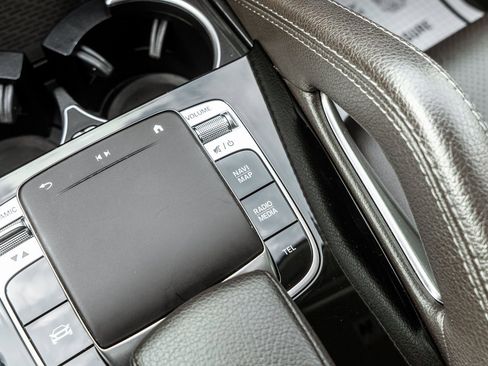 Used 2020 Mercedes-Benz GLS 450 4MATIC image 9