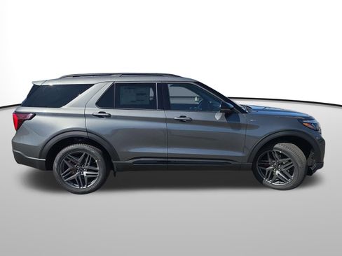 New 2026 Ford Explorer ST-Line image 7