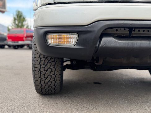 Used 2003 Toyota Tacoma PreRunner RWD image 94