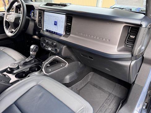 Used 2023 Ford Bronco Outer Banks image 14