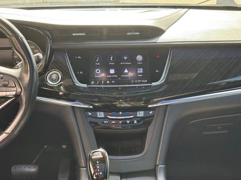 Used 2020 Cadillac XT6 Premium Luxury FWD image 12