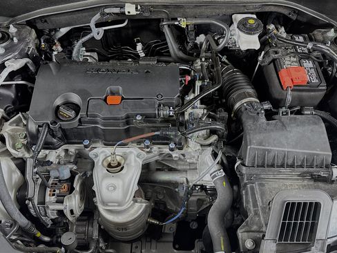 Certified 2024 Honda HR-V LX image 27