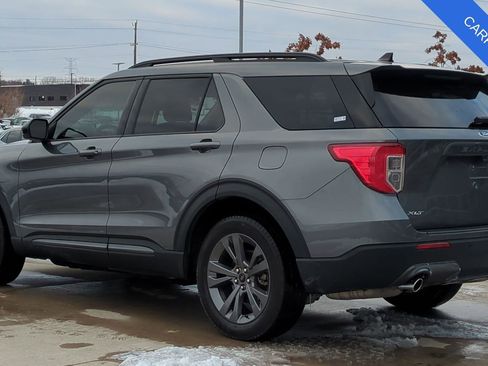 Used 2023 Ford Explorer XLT w/ Equipment Group 202A image 3