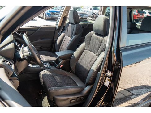 Used 2023 Subaru Forester Premium AWD/4WD image 13