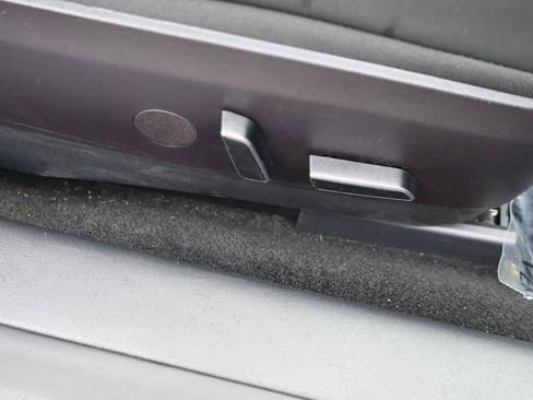 Used 2023 Tesla Model 3 Standard Range image 27