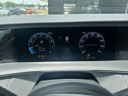 Used 2025 Volkswagen Tiguan S FWD image 28