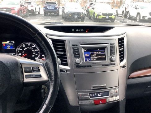 Used 2014 Subaru Outback 2.5i Limited w/ Moonroof Package image 6