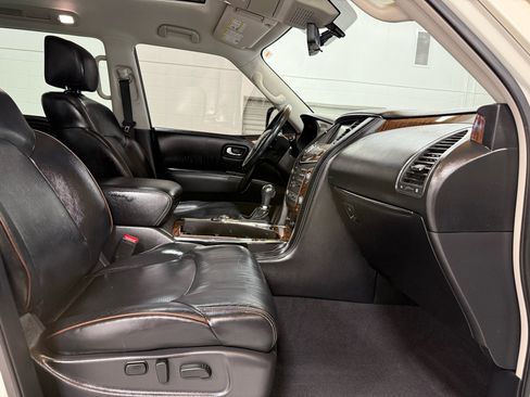 Used 2019 Nissan Armada Platinum w/ Captain's Chairs Package image 23