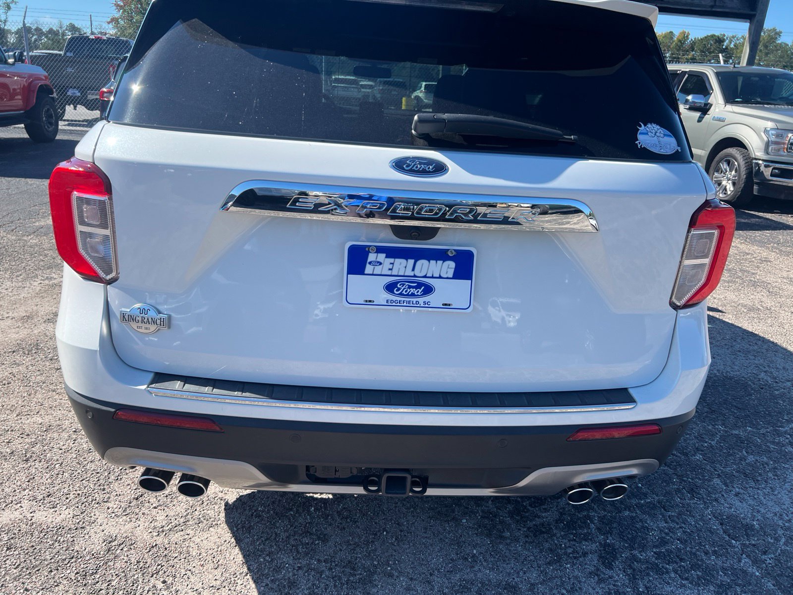 Used 2024 Ford Explorer King Ranch w/ Technology Package RWD image 14