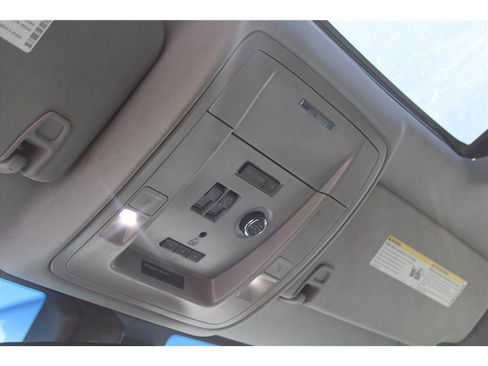 Used 2017 Chevrolet Tahoe Premier image 39