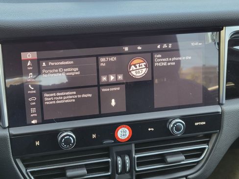 Certified 2023 Porsche Macan S image 17