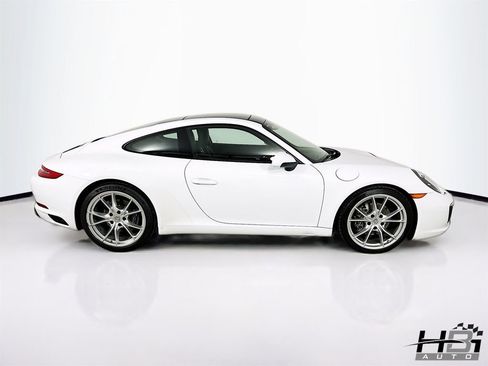 Used 2017 Porsche 911 Carrera RWD image 5
