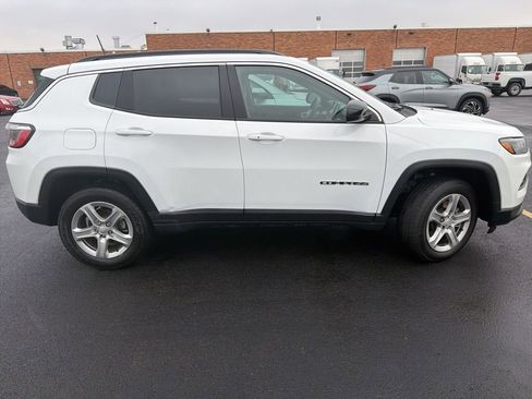Used 2023 Jeep Compass Latitude w/ Convenience Group image 5
