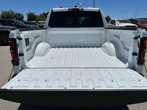 New 2026 RAM 1500 Big Horn w/ Night Edition AWD/4WD image 19