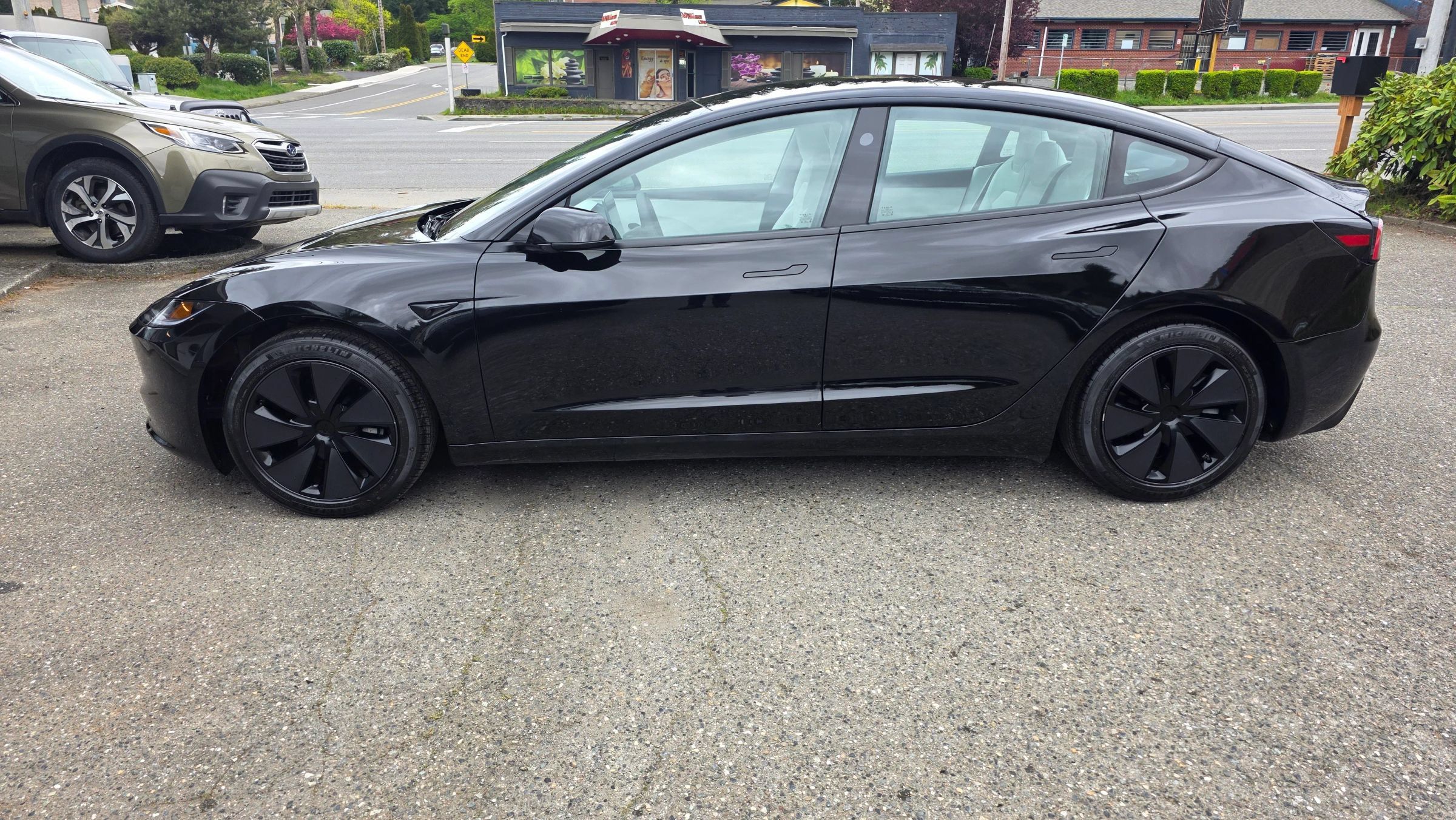Used 2025 Tesla Model 3 Long Range RWD image 7