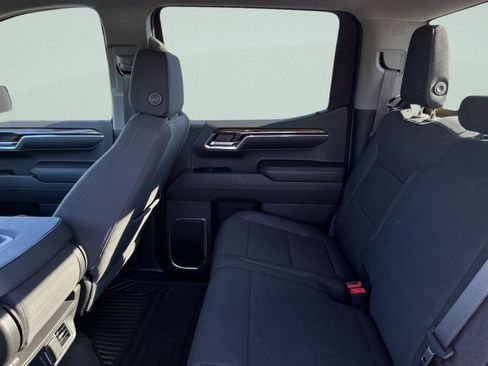 Used 2024 Chevrolet Silverado 1500 LT image 19