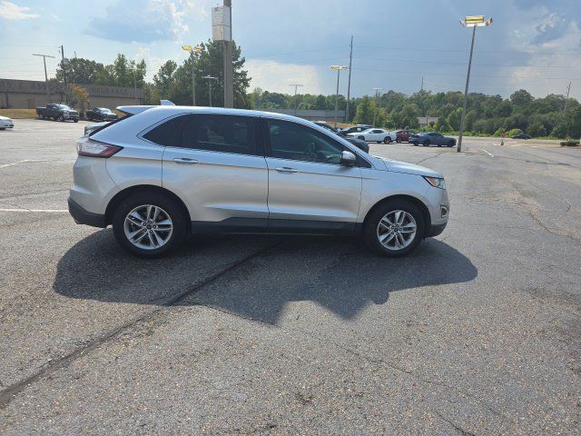 Used 2015 Ford Edge SEL w/ Equipment Group 201A FWD image 2