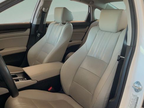 Used 2021 Honda Accord Touring image 26