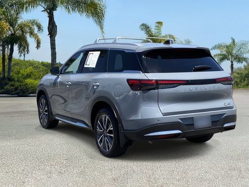 Certified 2026 INFINITI QX60 Luxe w/ Cargo Package FWD image 3