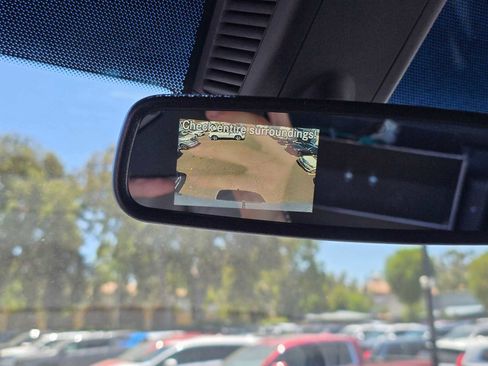 Used 2025 Mercedes-Benz Sprinter 2500 image 28