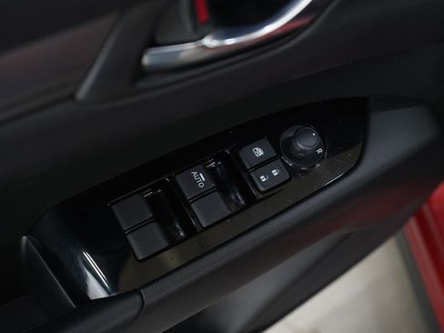 Used 2017 MAZDA CX-5 Sport image 18