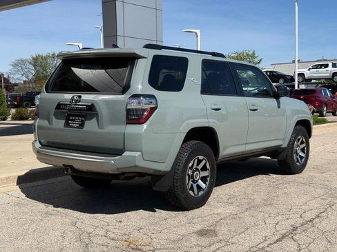 Used 2023 Toyota 4Runner TRD Off-Road AWD/4WD image 3