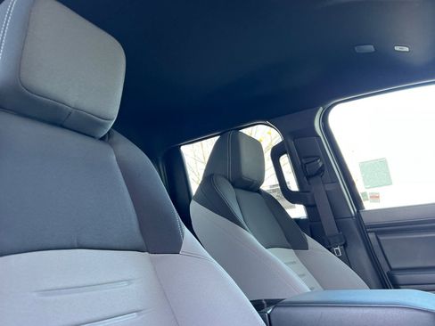 New 2025 Toyota Tacoma TRD Sport image 17