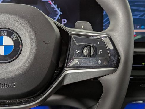 Used 2025 BMW 530i xDrive AWD/4WD image 33