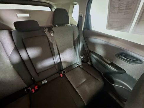 Used 2021 Nissan Rogue S image 14