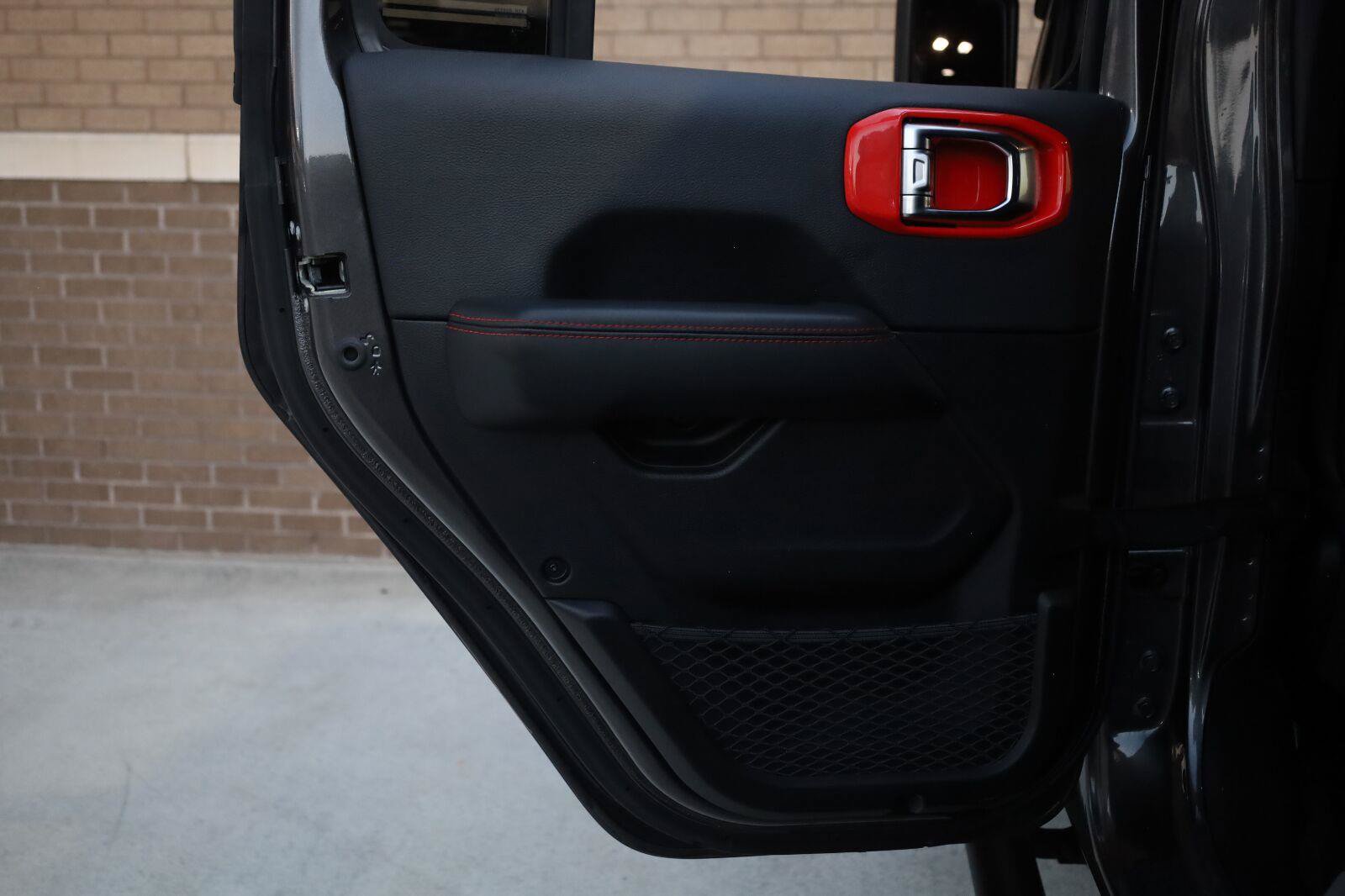 Used 2025 Jeep Gladiator Rubicon AWD/4WD image 20