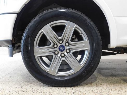 Used 2018 Ford F150 Lariat w/ Equipment Group 502A Luxury AWD/4WD image 27