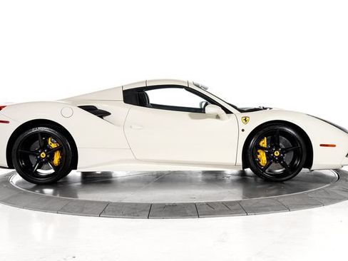Certified 2018 Ferrari 488 Spider RWD image 13