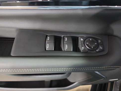 New 2026 GMC Yukon Elevation w/ Elevation Premium Package image 32