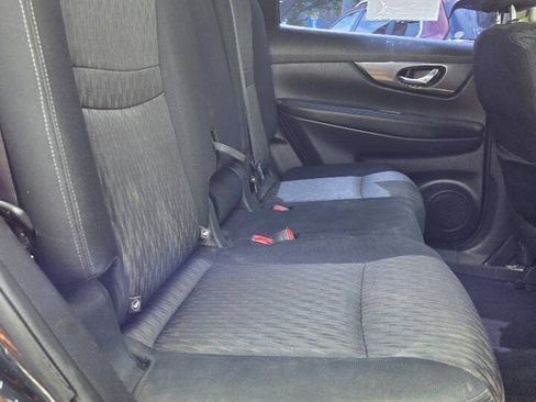 Used 2018 Nissan Rogue S FWD image 30