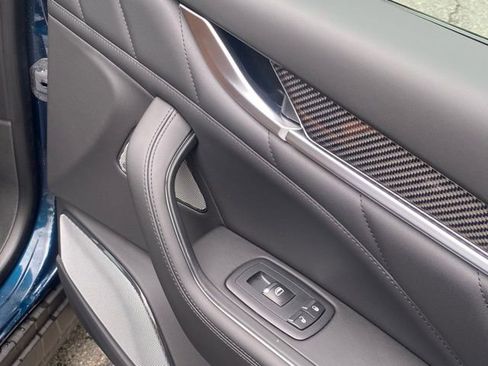 New 2024 Maserati Levante Trofeo image 37