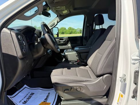 Used 2025 Chevrolet Silverado 2500 Custom w/ Custom Value Package AWD/4WD image 26