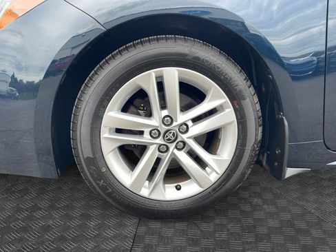 Used 2019 Toyota Corolla SE w/ SE Option Package FWD image 14