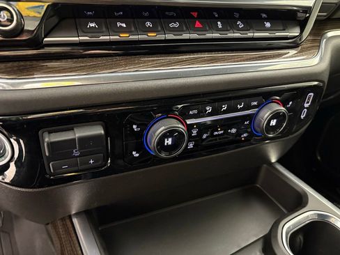 Used 2025 Chevrolet Silverado 1500 LT Trail Boss w/ Convenience Package II image 37