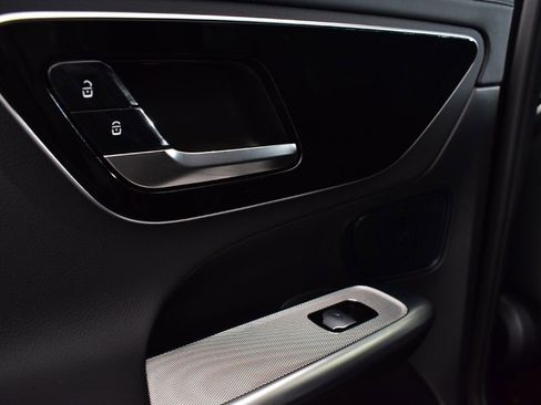 Used 2026 Mercedes-Benz GLC 300 4MATIC image 29