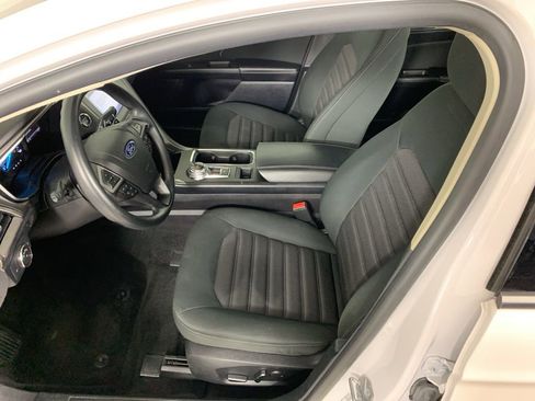 Used 2019 Ford Fusion SE image 27