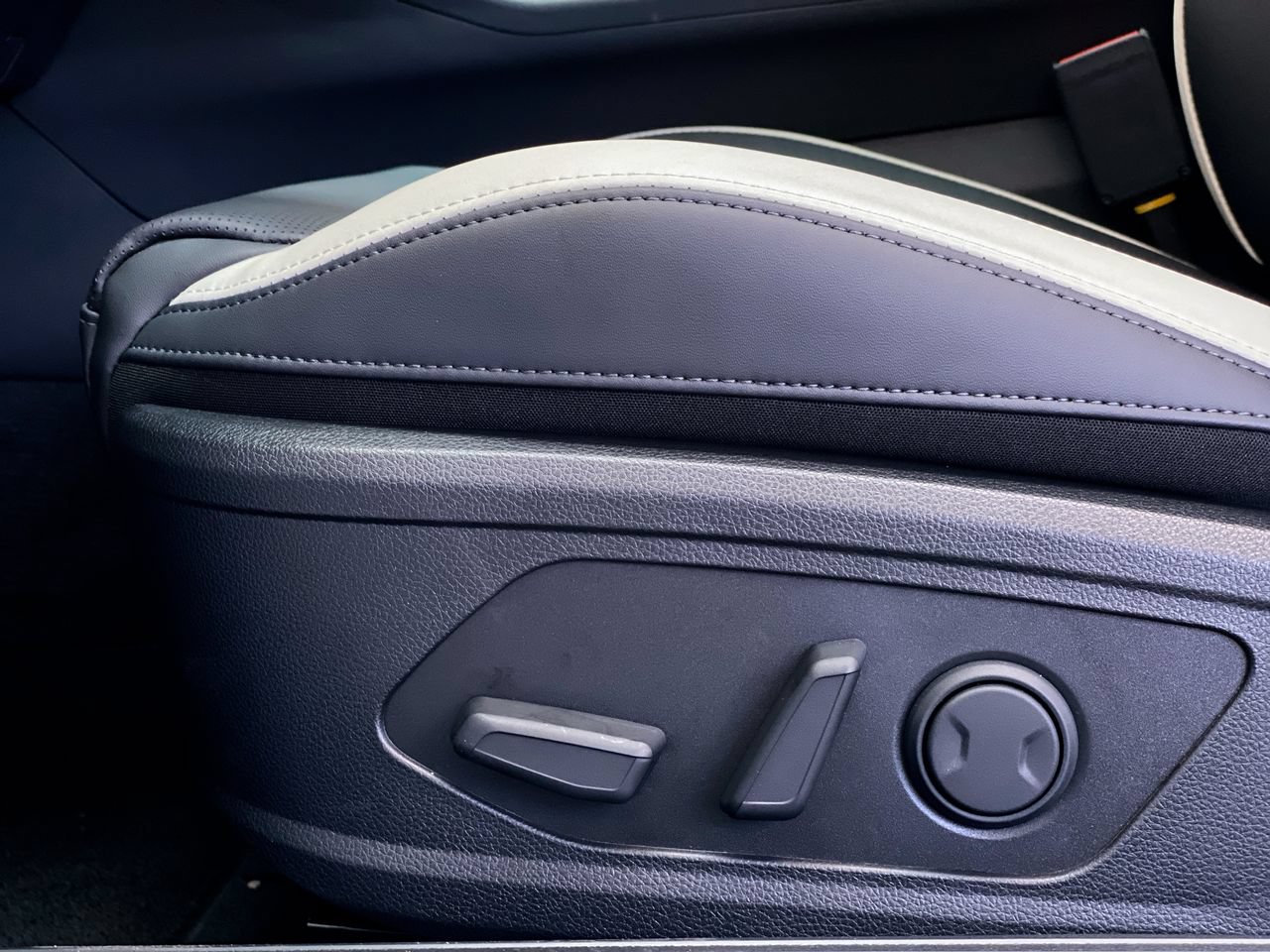 Certified 2026 Kia K5 GT-Line w/ GT-Line Premium Package FWD image 17