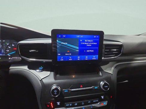 Used 2020 Ford Explorer XLT w/ Equipment Group 202A image 21