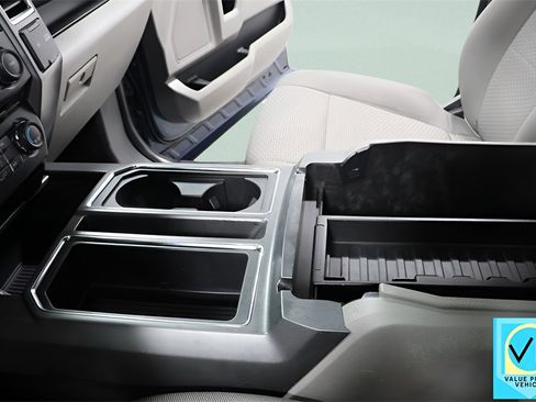 Used 2017 Ford F150 XLT w/ Equipment Group 302A Luxury image 20