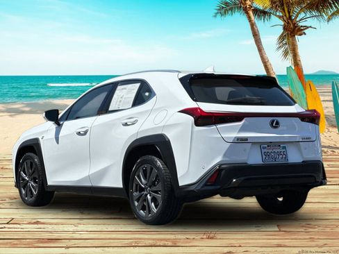 Used 2021 Lexus UX 200 F Sport w/ Accessory Package (Z2) FWD image 4