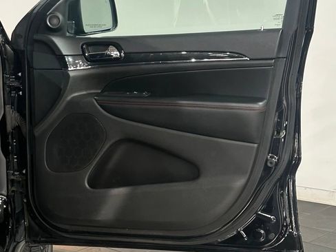Used 2019 Jeep Grand Cherokee Trailhawk AWD/4WD image 50