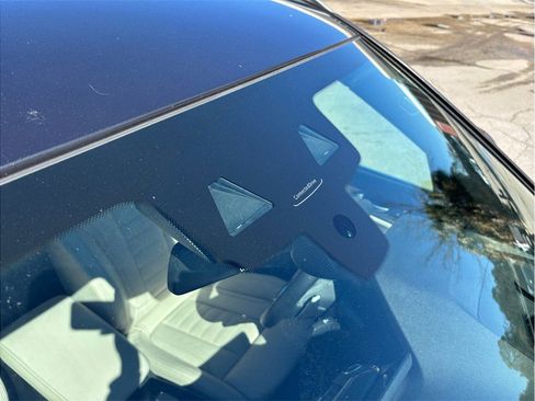 Used 2019 BMW X3 sDrive30i w/ Premium Package image 12