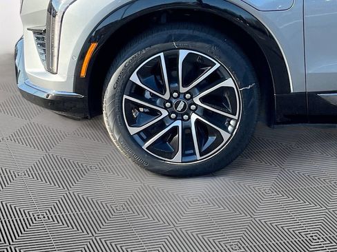 New 2026 Cadillac Optiq Sport 1 w/ LPO, Floor Liner Package AWD/4WD image 9