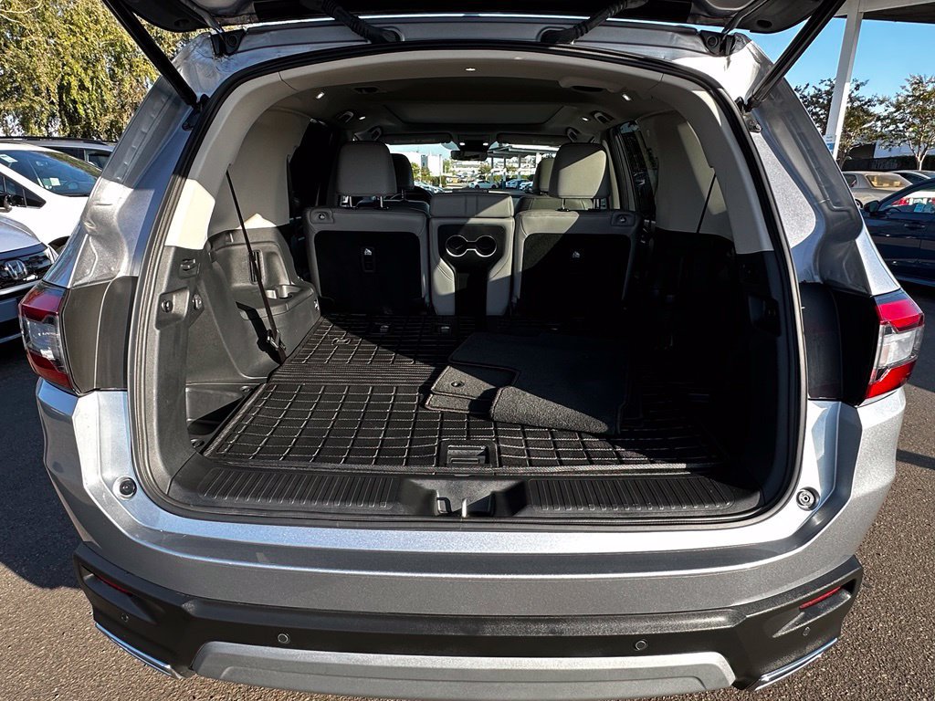 Used 2025 Honda Pilot Touring image 16