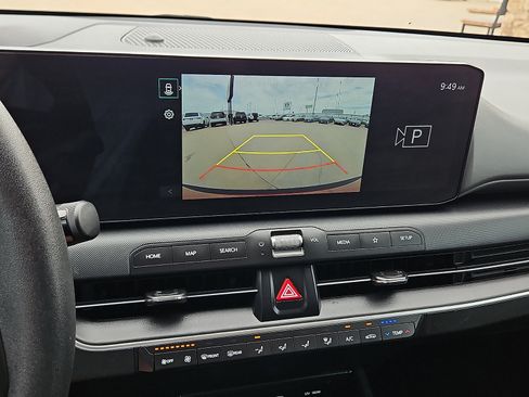 Used 2025 Kia K4 FWD image 16