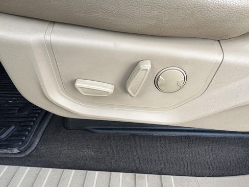 Used 2019 Ford F150 Lariat image 13